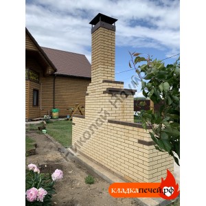 Барбекю комплекс из светлого кирпича