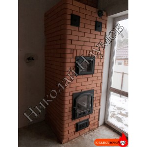 Небольшая каминопечь с духовой камерой