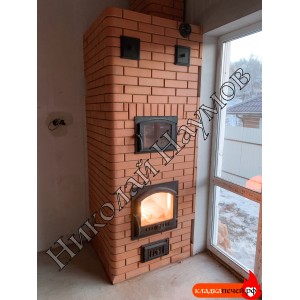 Небольшая каминопечь с духовой камерой